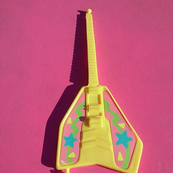 Barbie Doll boom box & yellow guitar music band 80s - Picture 4 of 4